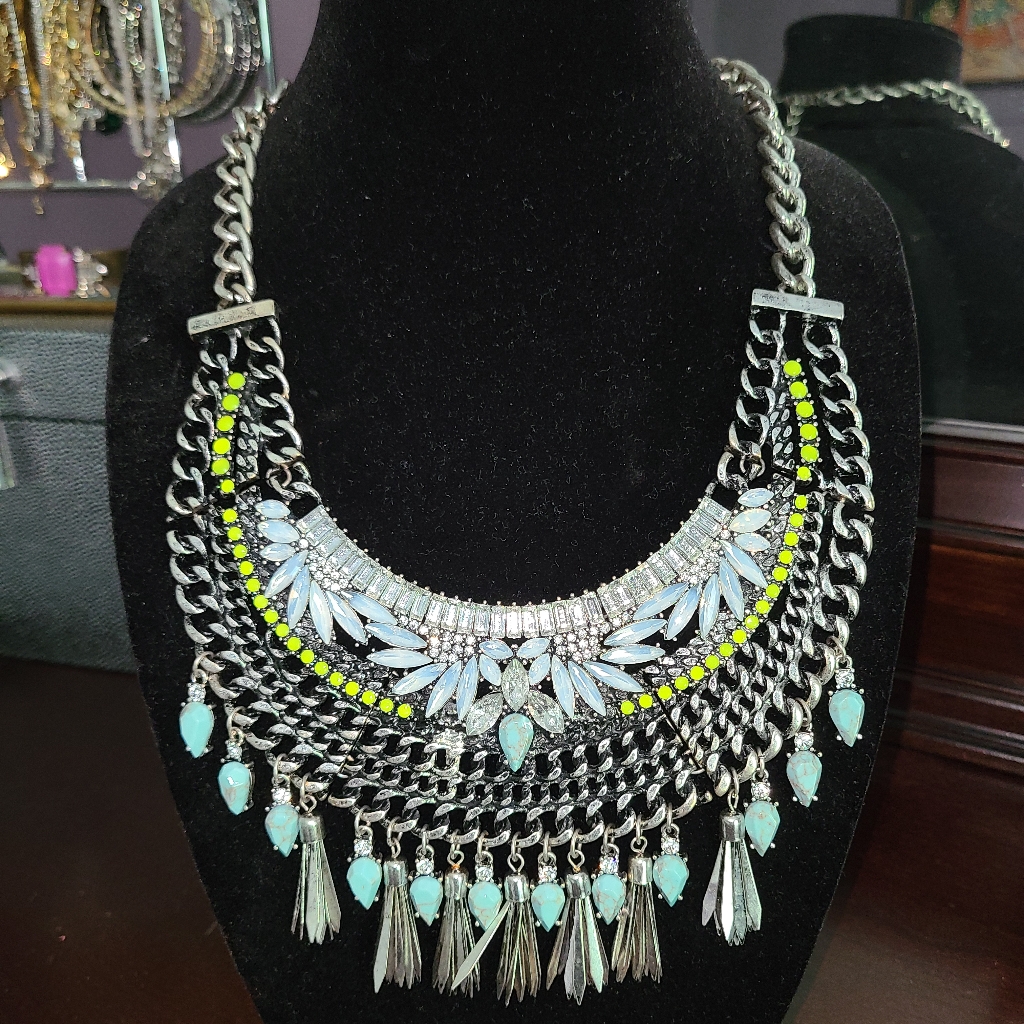 Baublebar Statement Bib